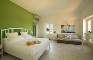 Salina room | Soundproofing, free WiFi