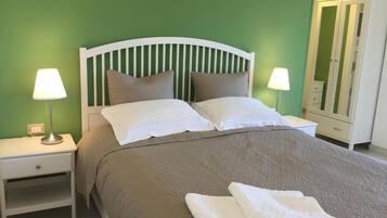 Superior-Doppelzimmer, Balkon, Meerblick | Schallisolierte Zimmer, kostenloses WLAN