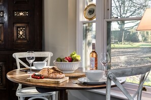 Dining - The Cottage - sleeps 2 guests  in 1 bedroom (Steeple Bumpstead)