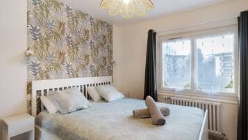 Bügeleisen/Bügelbrett, WLAN, Bettwäsche