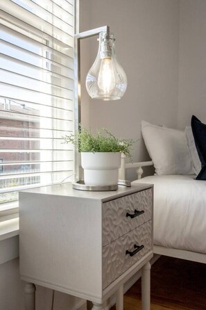Interior - Todd Townhouse - 2BR 2.5BA – Minutes to Broadway (Nashville)