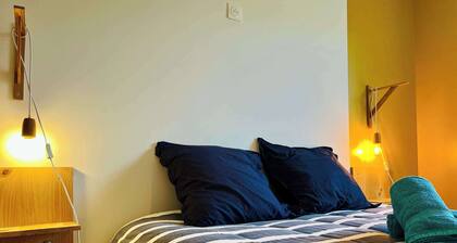 La Montbourgeoise, Stylish House Close to the Town Center