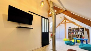 Unclassified image, 4 of 59, button - La Montbourgeoise, Stylish House Close to the Town Center (Montebourg)