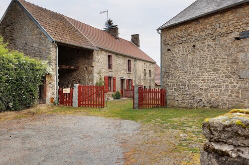 Holiday Home 'Gite Village De La Pierre De Masgot' with Private Terrace, Private Garden and Wi-Fi