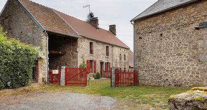 Holiday Home 'Gite Village De La Pierre De Masgot' with Private Terrace, Private Garden and Wi-Fi