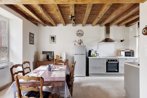 Unclassified image, 5 of 30, button - Holiday Home 'Gite Village De La Pierre De Masgot' with Private Terrace, Private Garden and Wi-Fi (Fransèches)