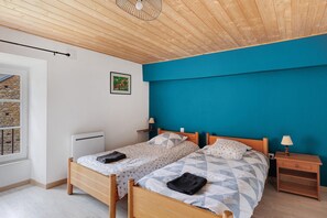 Unclassified image, 2 of 30, button - Holiday Home 'Gite Village De La Pierre De Masgot' with Private Terrace, Private Garden and Wi-Fi (Fransèches)