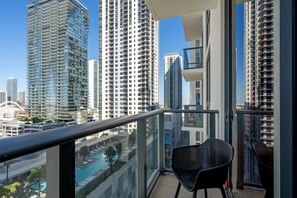 Property grounds - Stylish Urban 1BR Downtown Rooftop Pool & Views (Miami)