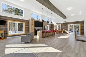 Interior - Nature, Comfort, and Getaway | Chalet AKIA (Saint-Gabriel-de-Brandon)