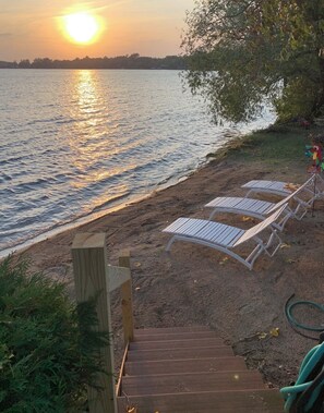 Beach - Lake home with beautiful views, private sandy beach, great location. (Alexandria)