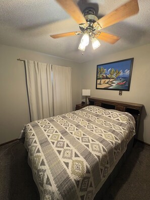 4 bedrooms, free WiFi, bed sheets