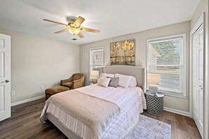 3 bedrooms, WiFi, bed sheets - Lakefront Sunsets @ Blue Heron Hideaway! (Eatonton)