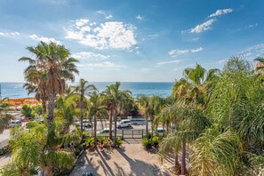 Uklassifisert bilde, 3 av 21, knapp