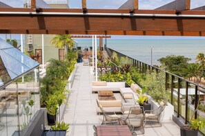 Departamento básico | Restaurante al aire libre