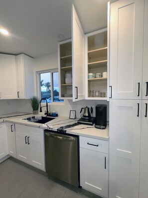 Niet-geclassificeerde afbeelding, 5 van 16, knop