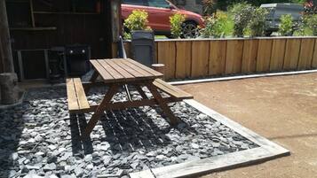 House | Outdoor dining