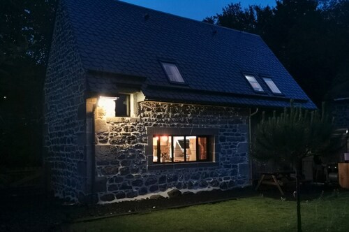 Rustic Mont-dore Family Cottage