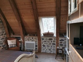 2 habitaciones y tabla de planchar con plancha 