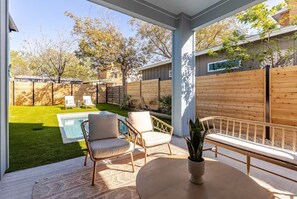 Unclassified image, 3 of 55, button