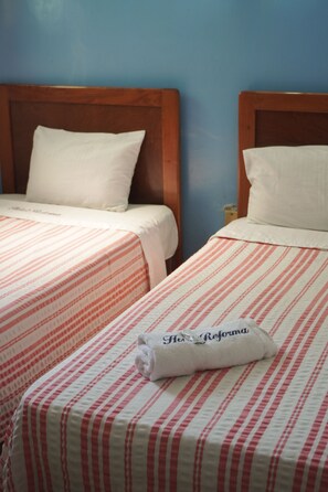 Unclassified image, 3 of 32, button - Hotel Reforma (Veracruz)