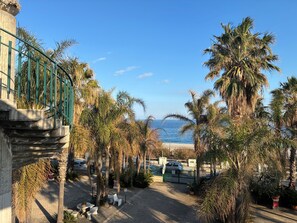 Property grounds - Apartment 'I Ciottoli Dello Ionio - Apt 10' with Sea View, Shared Terrace and Balcony (Mascali)