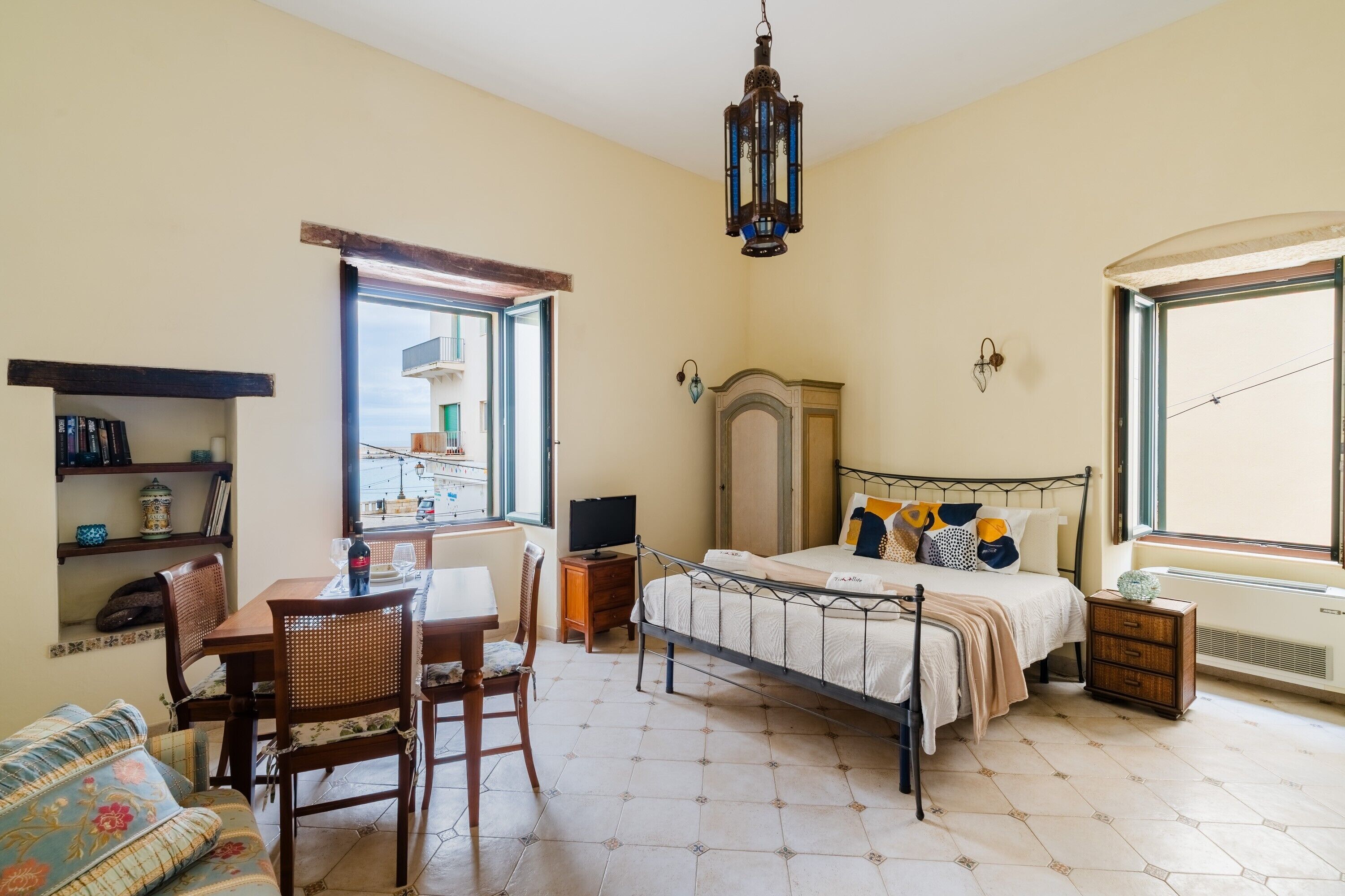 1 室のベッドルーム、アイロン / アイロン台、WiFi、ベッドシーツ