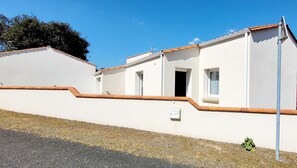 Exterior - La maison des Vénus – 1 km from the sea (La Tranche-sur-Mer)