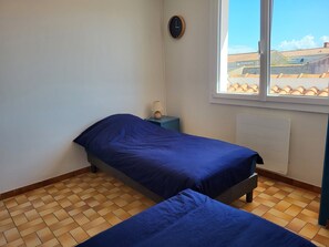 3 bedrooms, WiFi - La maison Amorgos la Terrière – Charming House Near the Beach with Garage (La Tranche-sur-Mer)