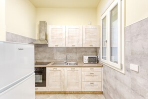 Réfrigérateur, plaque de cuisson