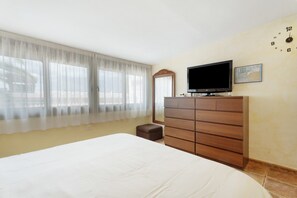 2 chambres, fer et planche Ă repasser, Wi-Fi, literie fournie