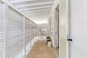 Interior - Apartment '2' with Air Conditioning (Torre San Giovanni)