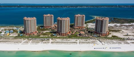 Condo, varias camas (Portofino Island Resort 4-1101) | Playa