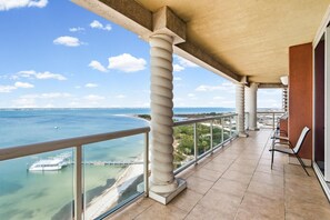 Property grounds - Portofino Island Resort 4-1101 (Pensacola Beach)