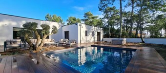 La villa des Pins d'Or – Spacious Family Villa with Pool and Spa in a Tranquil Setting
