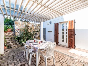 Outdoor dining - Apartment Dody by Interhome (Sanremo)
