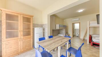 1 chambre, literie fournie