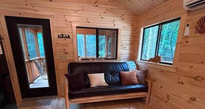 The Lakeview Cabin and Highland Retreat