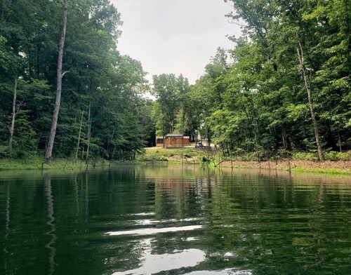 The Lakeview Cabin and Highland Retreat