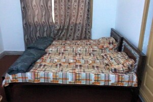 Soundproofing, iron/ironing board, free WiFi