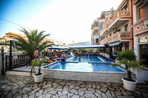 Imagen sin descripción, 3 de 62, botón