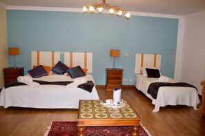 Unclassified image, 4 of 59, button - Triple Room 7 - Solar de Rabal with Private Bathroom (Rabal)