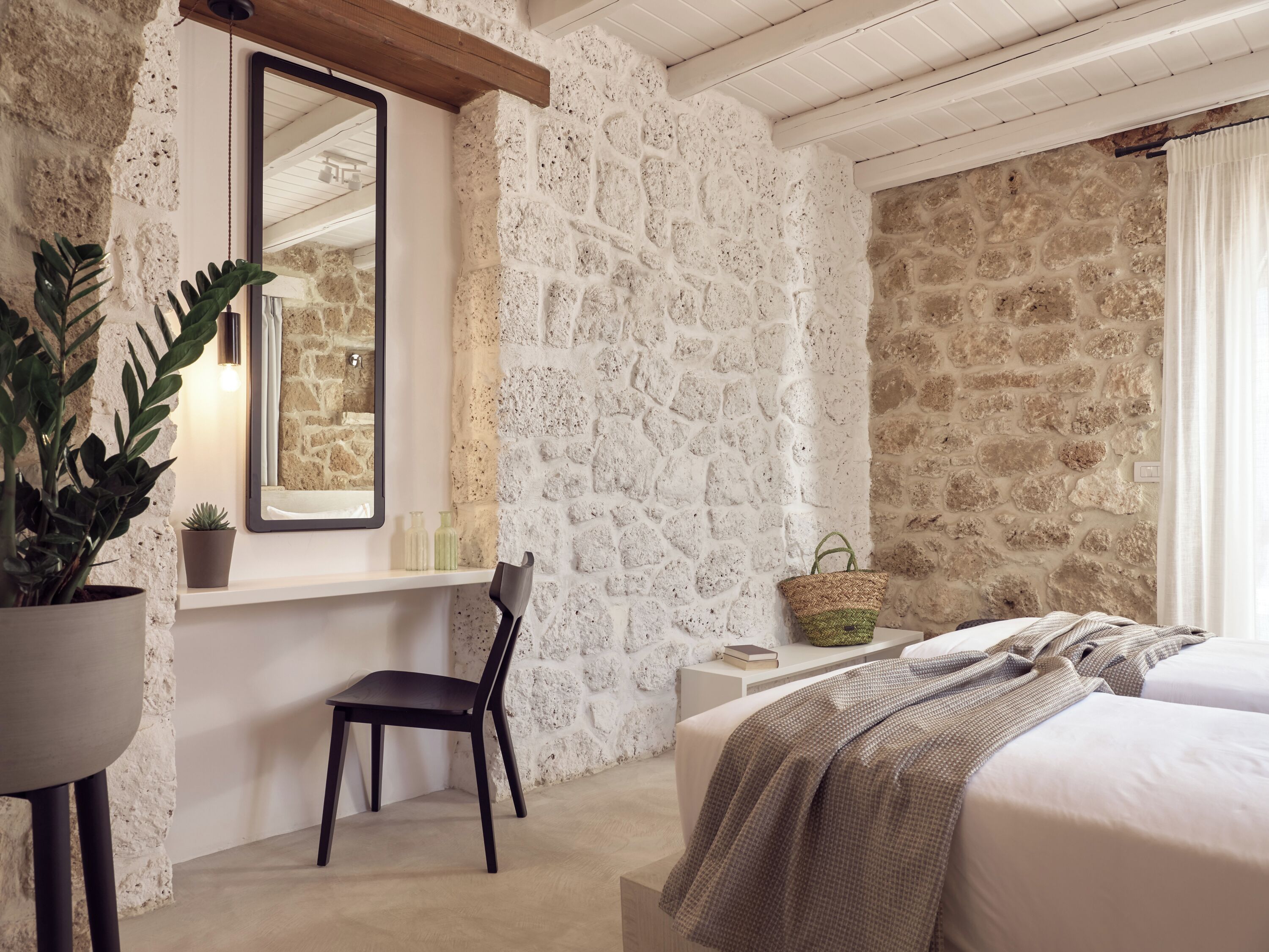 客房内保险箱、熨斗/熨衣板、旅行婴儿床、免费 WiFi