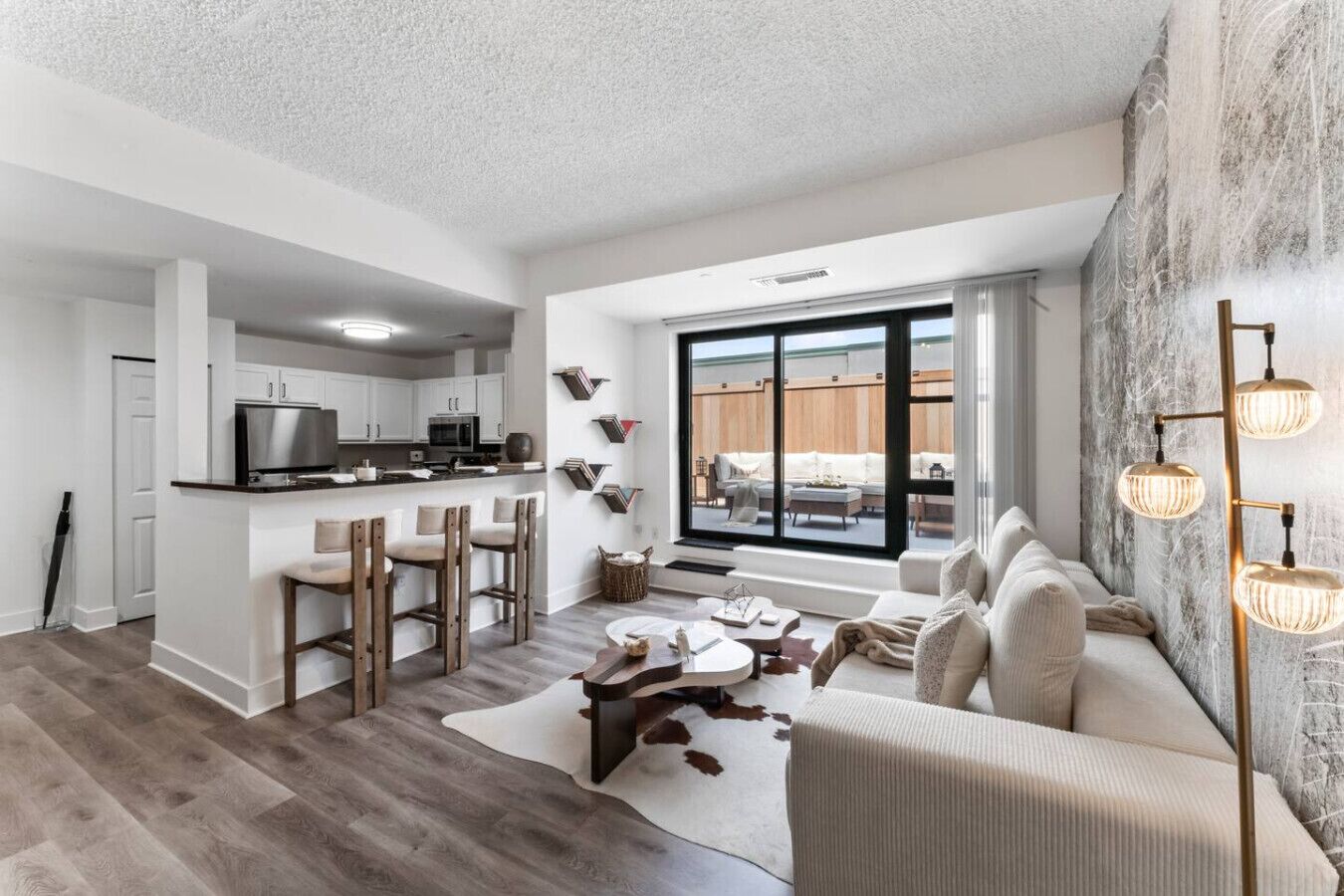 Télévision, chaîne hi-fi