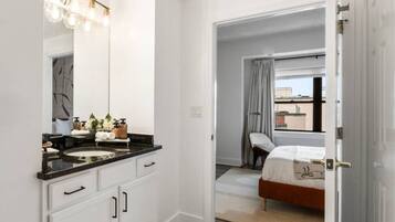 Fer et planche à repasser, Wi-Fi, draps fournis