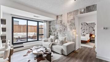 Télévision, chaîne hi-fi