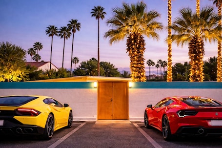 Exterior. Mod Palm Desert