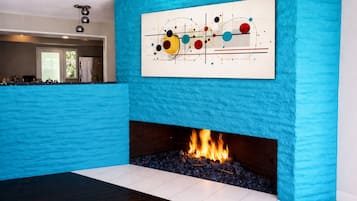 Presidential Villa, Kitchen, Pool View | Living room