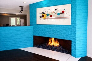 Presidential Villa, Kitchen, Pool View | Living room