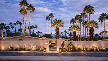 Fasade – kveld/natt