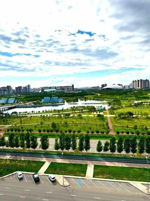 Comfort Double Room, Garden View - Apartaments near Botanical Garden (Astana)